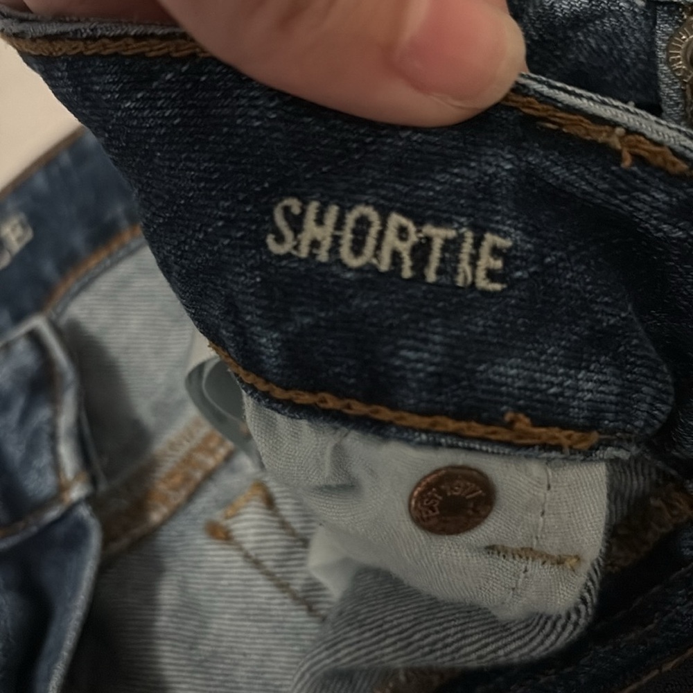 American Eagle Shortie denim jean shorts size: 12 - Picture 3 of 6